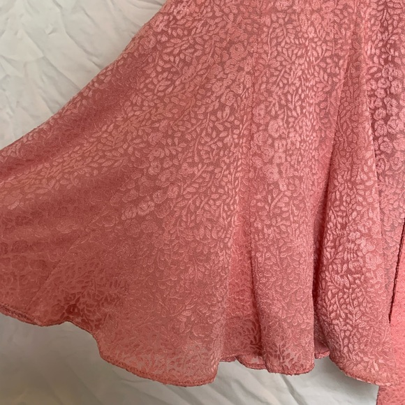 Alice + Olivia Mina Puff Sleeve Ruffle Mini Dress with Bow - Picture 6 of 13